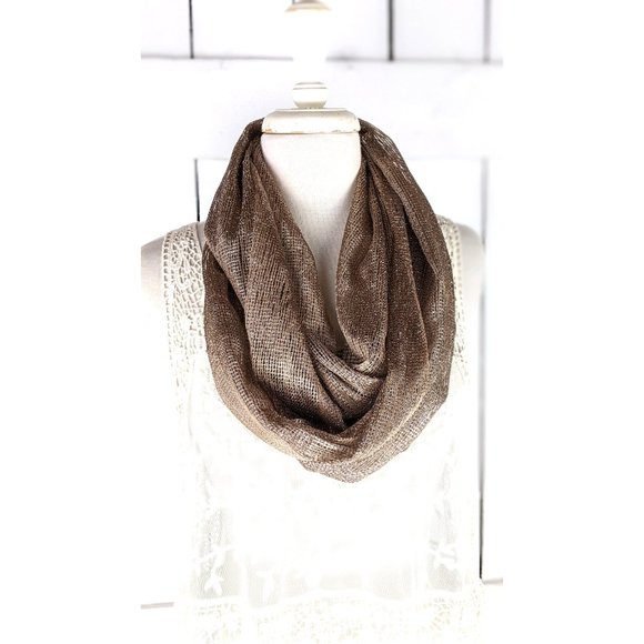 Metallic champagne gold mesh open weave infinity reversible  fringe scarf - Picture 5 of 6